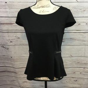 A91-Elle medium peplum type black top